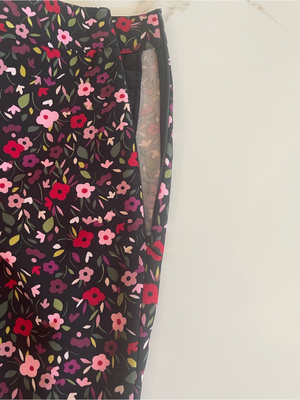 kate spade Black Floral Ponte Pants with Pink & Red Flowers